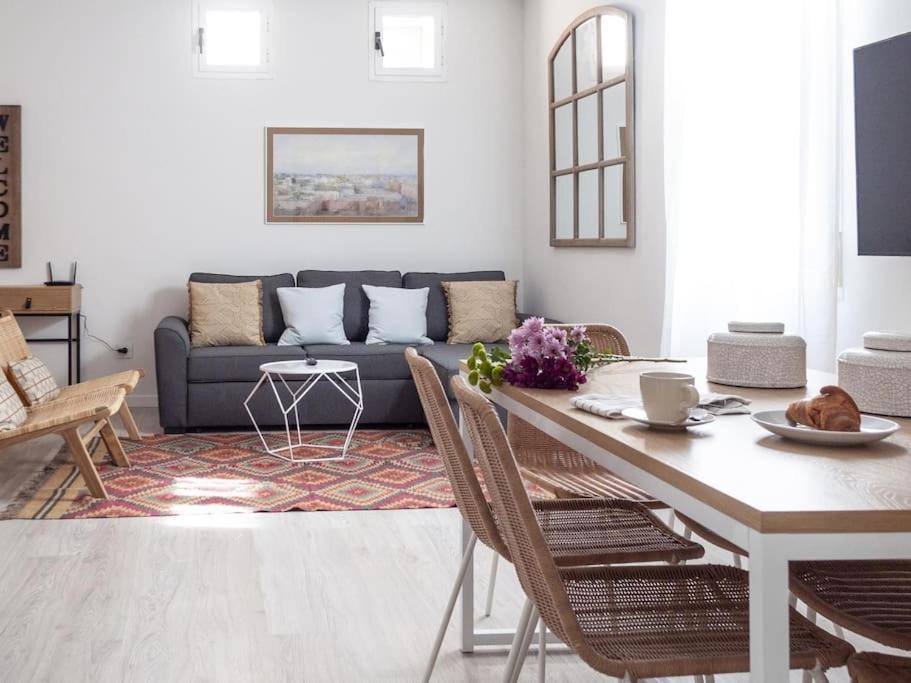 Apartamento En Puerta Del Sol 2 Madrid Kültér fotó